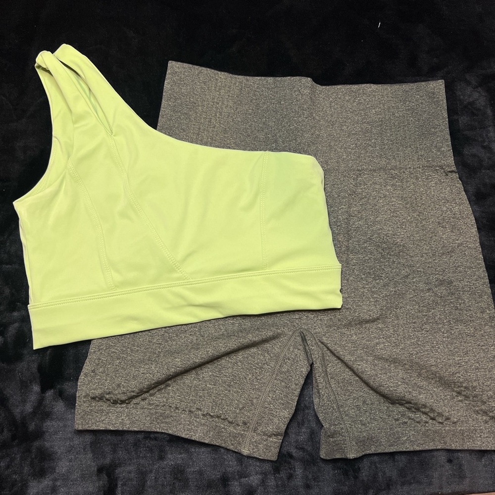 Athletic bundle 
Shorts / sports bra size Medium